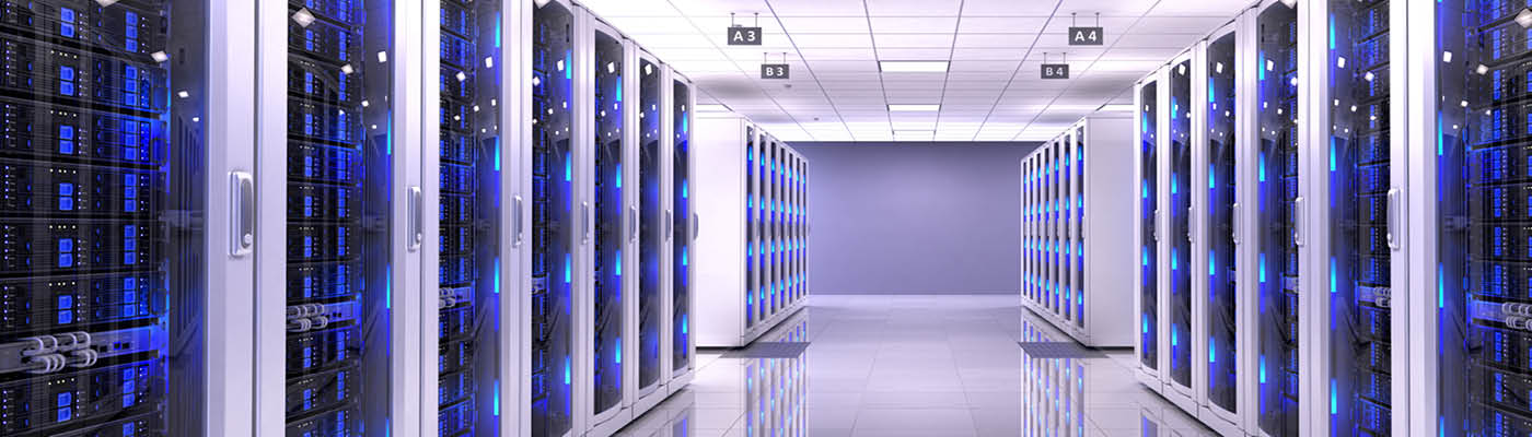 IT-Infrastruktur: Individuelle Beratung für Ihr Unternehmen Foto eines Serverraumes im Rechenzentrum
